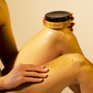 semari-rozswietlajacy-peeling-do-ciala-marie-brocart-z-drobinkami-bioglitter