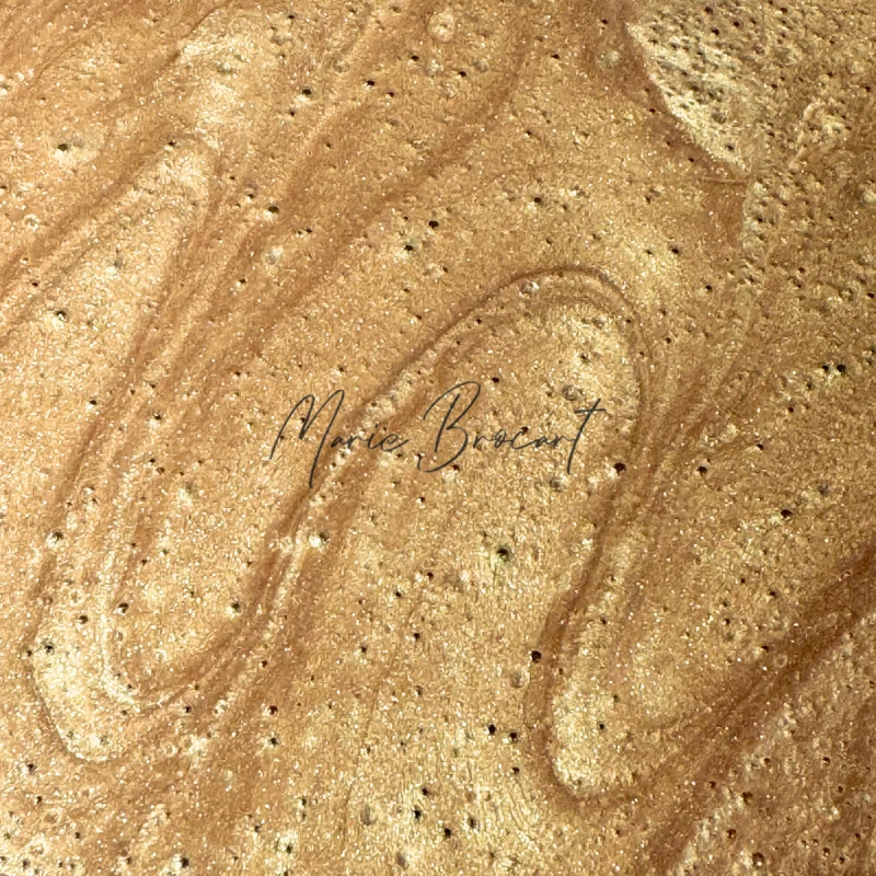 marie-brocart-rozświetlający-nawilzajacy-żel-do-ciała-po-opalaniu-z-drobinkami-bioglitter-efekt-shimmer